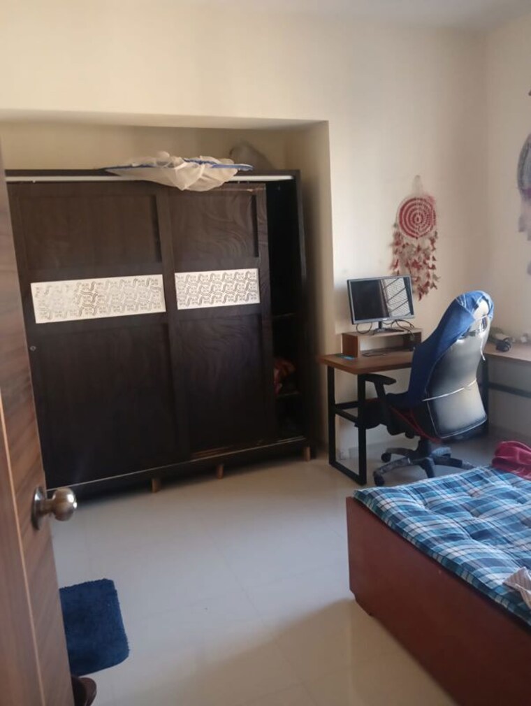 Bedroom, vijay-orovia 4 Bedroom 1200 Sq.Ft. Apartment In Ghodbunder Road Thane 10070867