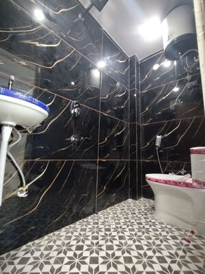 Attached Bathroom in 2 BHK Builder Floor at Govindpuri – for Rent