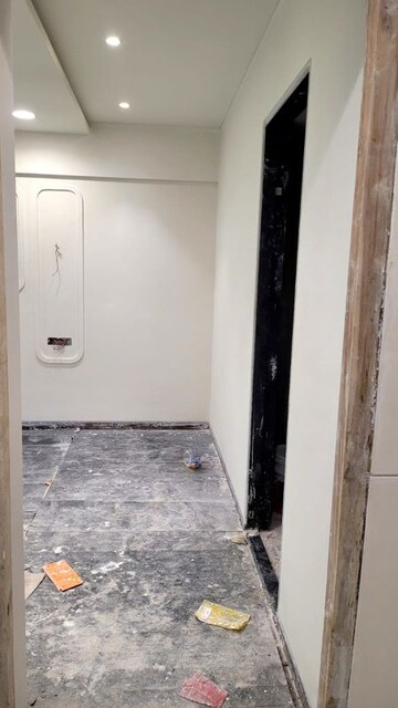 Room in 3 BHK Apartment at Sion East – for Sale