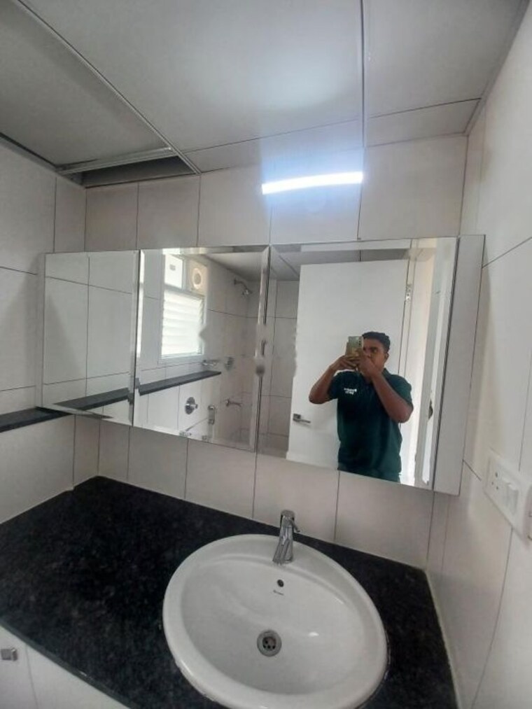 Bathroom, godrej-aqua 3 Bedroom 1890 Sq.Ft. Apartment In International Airport Road Bangalore 10070934