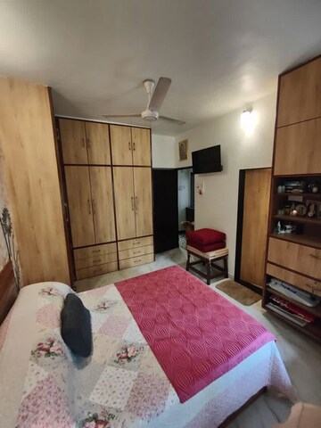 Bedroom in 2 BHK Apartment at Madhuban CHS Khar West, Khar West – for Rent