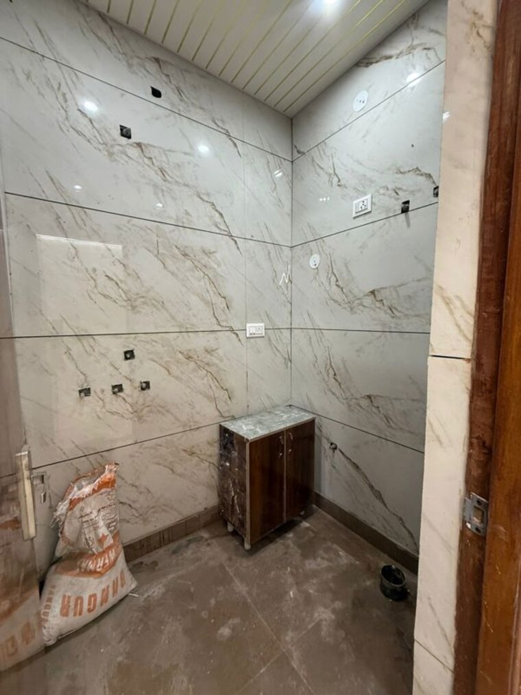 Bathroom, vaishali sector 3 2 Bedroom 1377 Sq.Ft. Builder Floor In Vaishali Sector 3 Ghaziabad 10070822