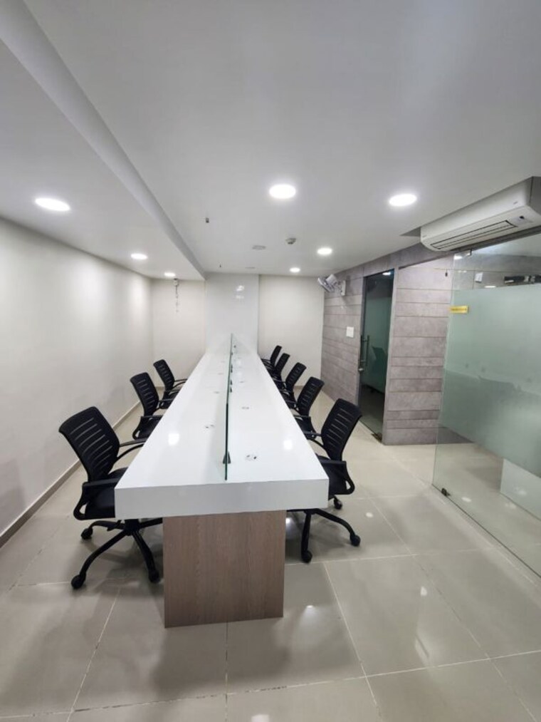 Team Area, ambli Commercial Office Space 1222 Sq.Ft. In Ambli Ahmedabad 10070932