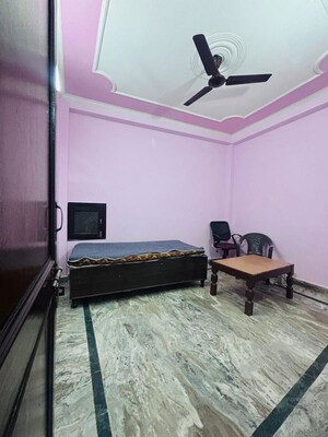 Bedroom in 1 BHK Builder Floor at Malviya Nagar – for Rent