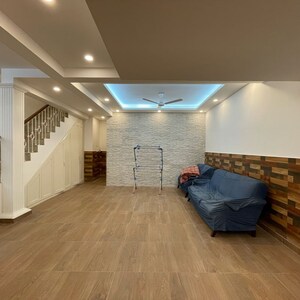 Parking in 4 BHK Villa at BPTP Amstoria, Sector 102 – for Rent