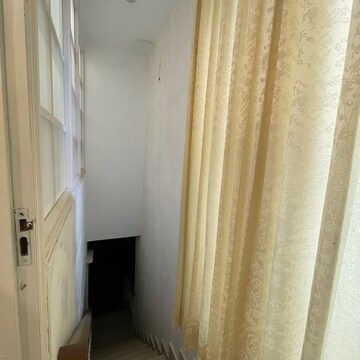 Bathroom in 4 BHK Villa at BPTP Amstoria, Sector 102 – for Rent