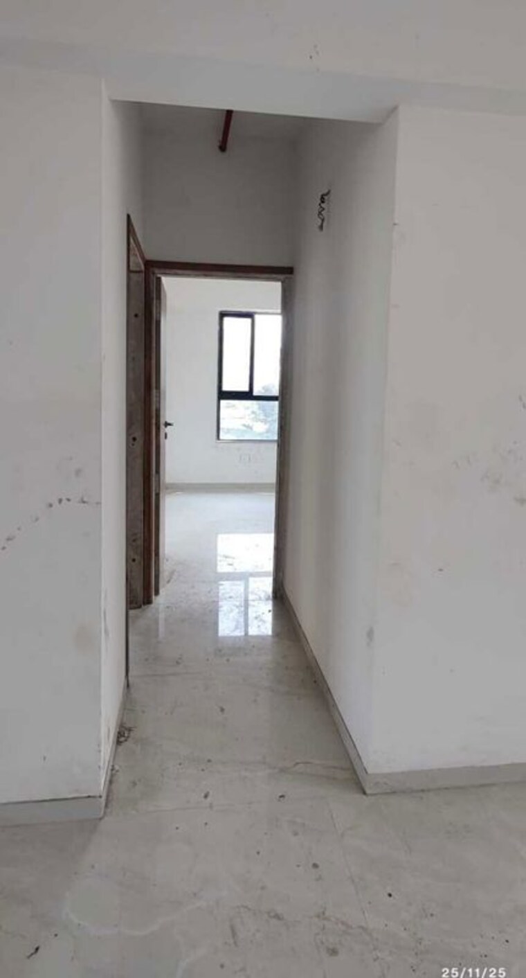Other, dadar east 2 Bedroom 800 Sq.Ft. Apartment In Dadar East Mumbai 10070981