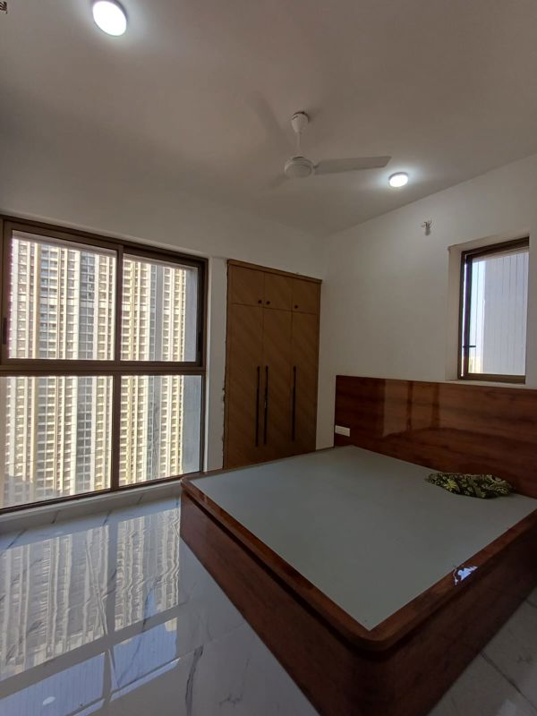 2 BHK Apartment For Rent in Raymond Ten X Era