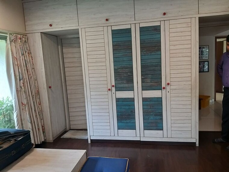 Room, santacruz west 3 Bedroom 1400 Sq.Ft. Apartment In Santacruz West Mumbai 10070982