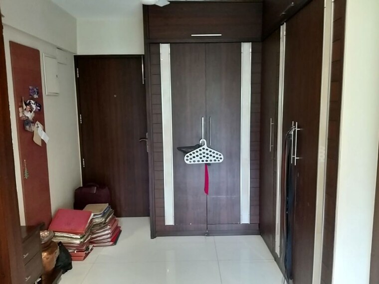 Room, santacruz west 3 Bedroom 1400 Sq.Ft. Apartment In Santacruz West Mumbai 10070982