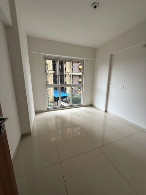 2 BHK Apartment For Rent in Godrej Tranquil, Kandivali East
