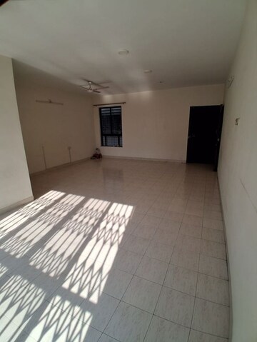 Room in 2 BHK Apartment at Kolte Maestros, Wanowrie – for Rent