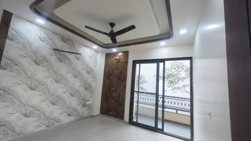 Room in 4 BHK Builder Floor at TDI The Retreat, Sector 89 – for Sale