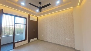 Room in 4 BHK Builder Floor at TDI The Retreat, Sector 89 – for Sale