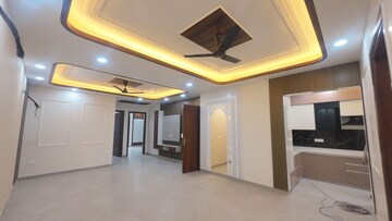 Room in 4 BHK Builder Floor at TDI The Retreat, Sector 89 – for Sale