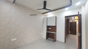 Room in 4 BHK Builder Floor at TDI The Retreat, Sector 89 – for Sale