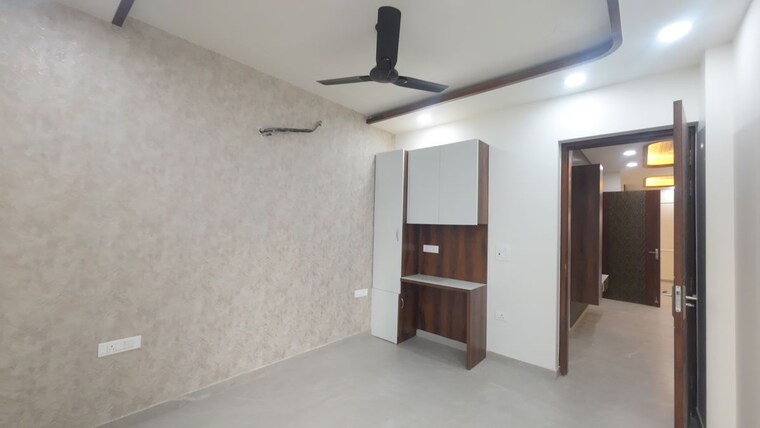Room, tdi-the-retreat 4 Bedroom 278 Sq.Yd. Builder Floor In Sector 89 Faridabad 10070808
