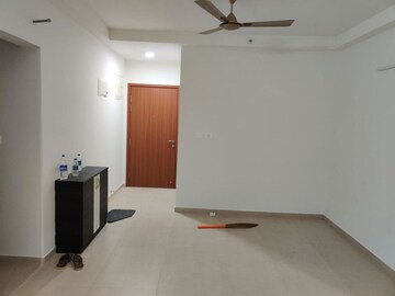 Room in 3 BHK Apartment at Bhartiya City, Thanisandra Main Road – for Rent