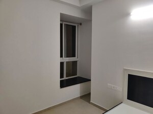 Room in 3 BHK Apartment at Bhartiya City, Thanisandra Main Road – for Rent