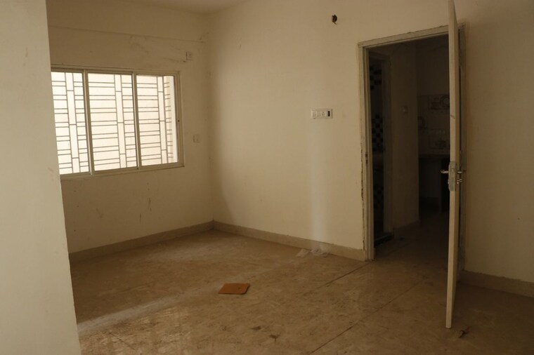 Room, bangur avenue 1 Bedroom 560 Sq.Ft. Builder Floor In Bangur Avenue Kolkata 10071041