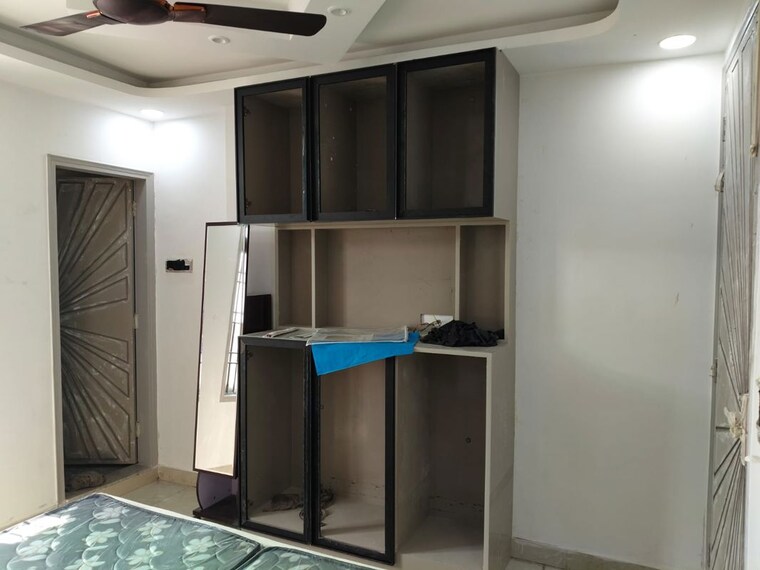 Kitchen, govindpuri 2 Bedroom 70 Sq.Yd. Builder Floor In Govindpuri Delhi 10071055