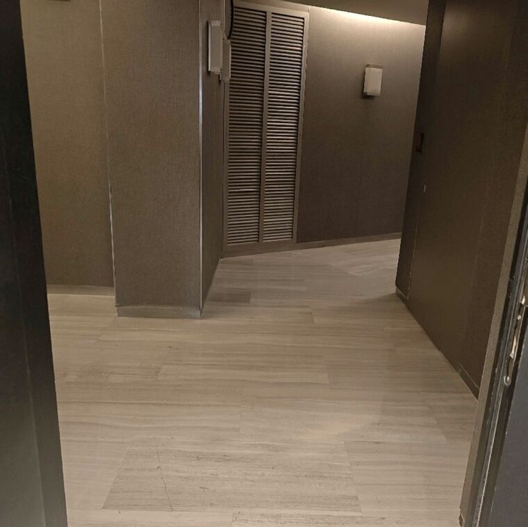 Room, lodha-world-crest 3 Bedroom 2000 Sq.Ft. Apartment In Empire Mill Mumbai 10071056