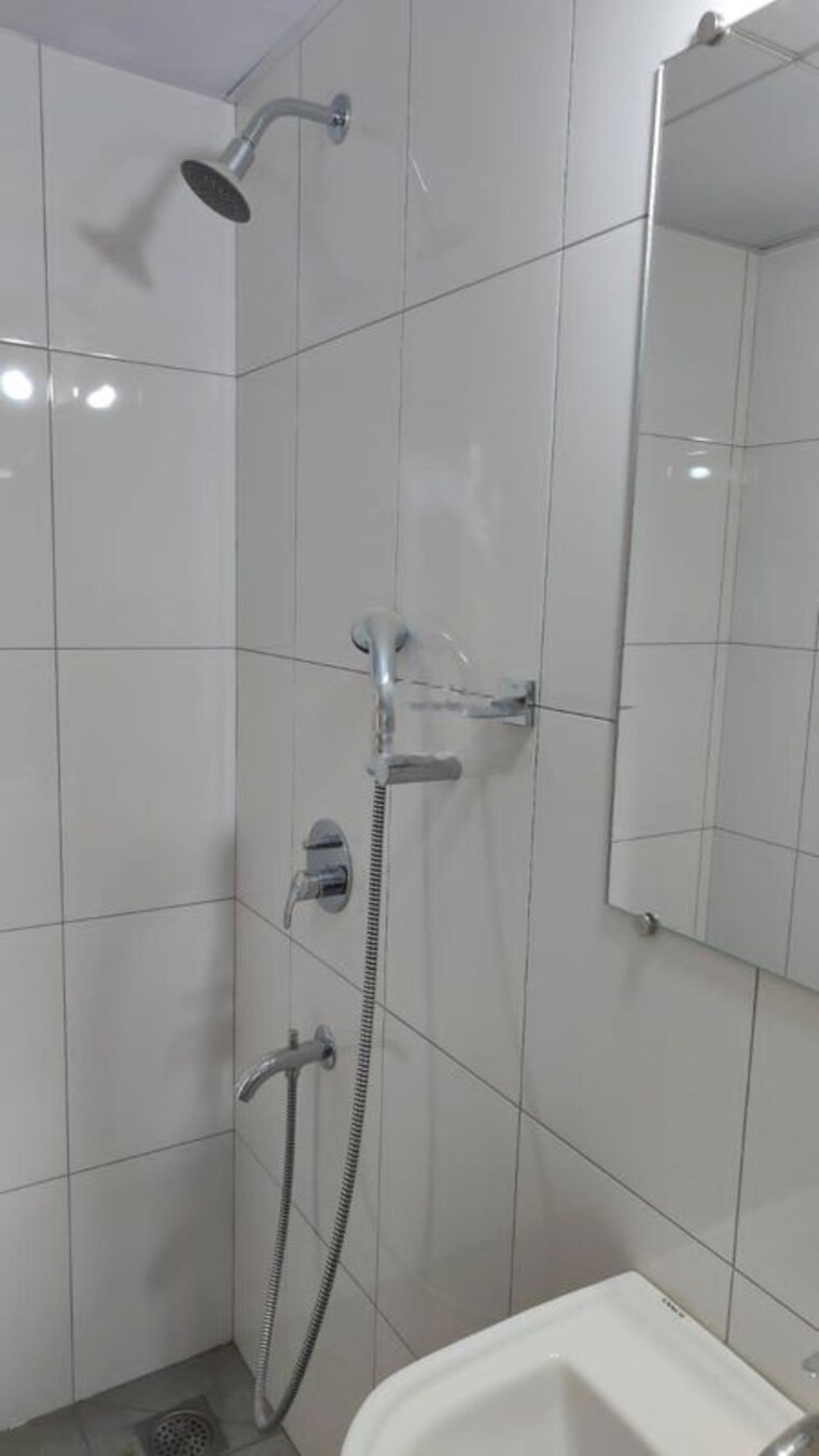 Bathroom, godrej-royale-woods 3 Bedroom 1050 Sq.Ft. Apartment In Devanahalli Bangalore 10071065
