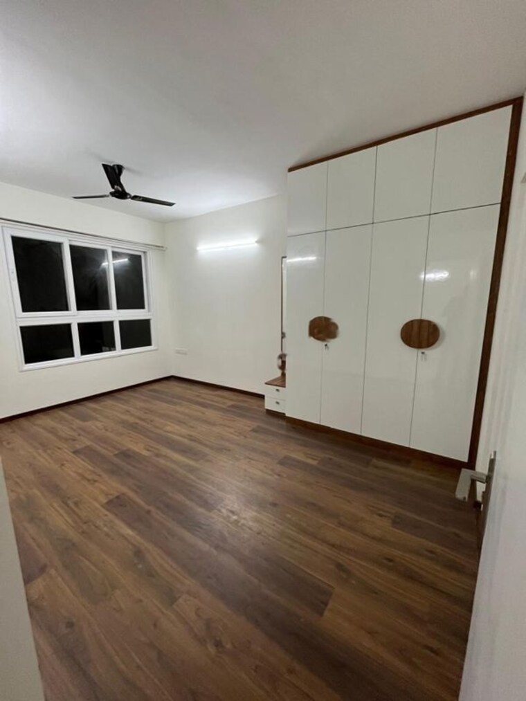Room, godrej-aqua 3 Bedroom 1800 Sq.Ft. Apartment In International Airport Road Bangalore 10071154