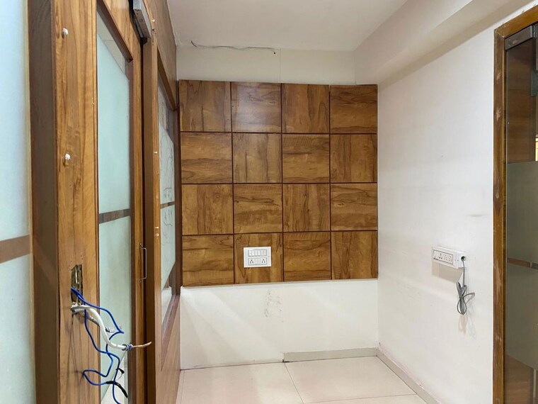 Bathroom, iscon-emporio Commercial Office Space 2266 Sq.Ft. In Jodhpur Ahmedabad 10071068