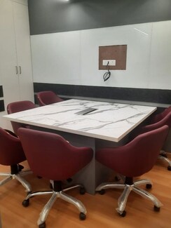 Office Space For Rent in Sapphire Tower