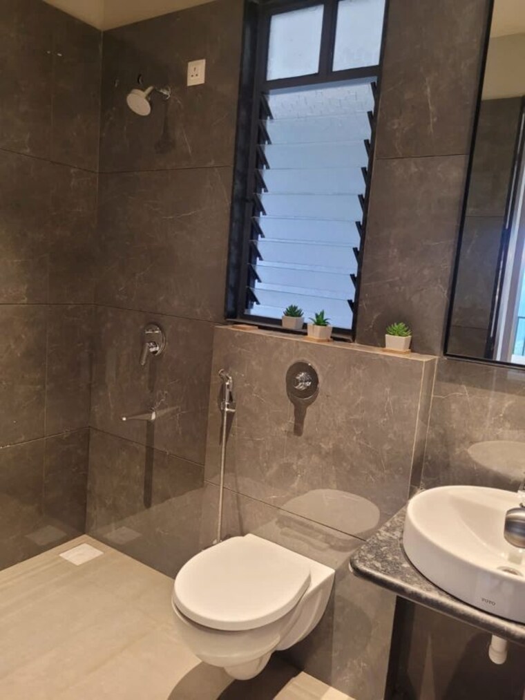 Bathroom, sankla-east-world 3 Bedroom 988 Sq.Ft. Apartment In Shewalwadi Pune 10071174