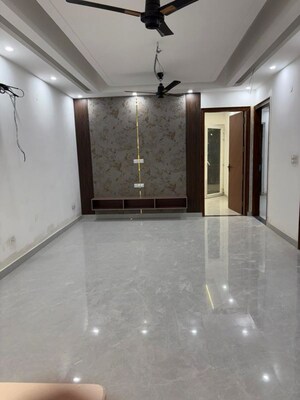 3 BHK Builder Floor For Rent in BPTP District, Sector 81
