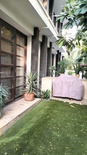 Balcony in 5 BHK Villa at Vipul Tatvam Villas, Sector 48 – for Sale