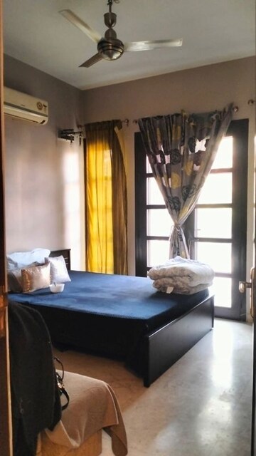 Living Room in 5 BHK Villa at Vipul Tatvam Villas, Sector 48 – for Sale