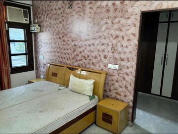 Bedroom in 2 BHK Builder Floor at Sas Nagar – for Rent