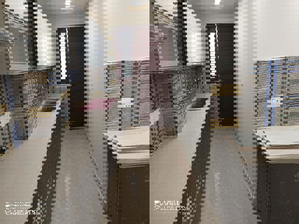 3 BHK + Pooja Room 270 Sq.Yd. Builder Floor in BPTP Eden Estate