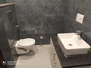 Bathroom in 3 BHK Builder Floor at BPTP Eden Estate, Sector 81 – for Sale