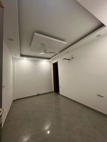 Room in 3 BHK Builder Floor at Govindpuri – for Sale