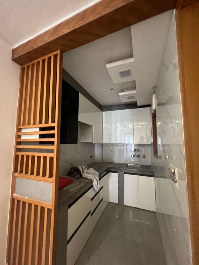 Kitchen, govindpuri 3 Bedroom 100 Sq.Yd. Builder Floor In Govindpuri Delhi 10071183