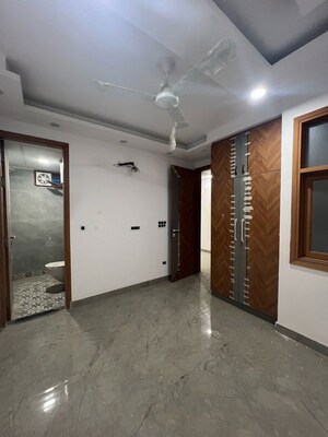 Room in 3 BHK Builder Floor at Govindpuri – for Sale