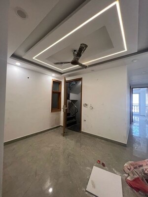 Room in 3 BHK Builder Floor at Govindpuri – for Sale