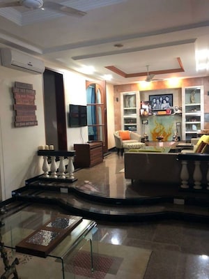 Gym in 5 BHK Villa at Andheri West – for Sale