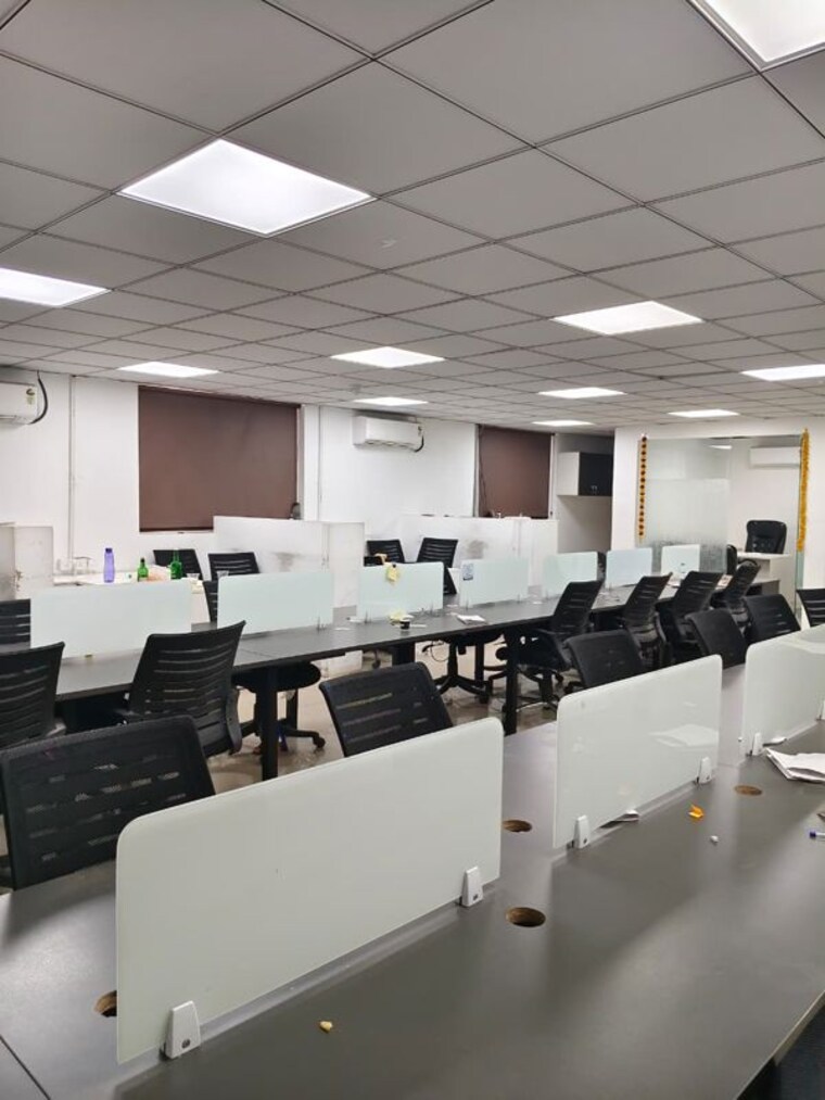 Team Area, sector 63 Commercial Office Space 2200 Sq.Ft. In Sector 63 Noida 10069842