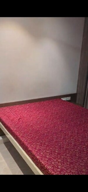 Bedroom in 2 BHK Apartment at HDIL Metropolis Residences, Andheri West – for Rent