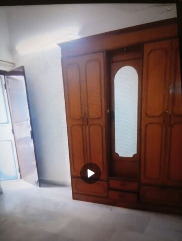 Master Bedroom in 2 BHK Builder Floor at Shipra Neo, Shipra Suncity – for Sale