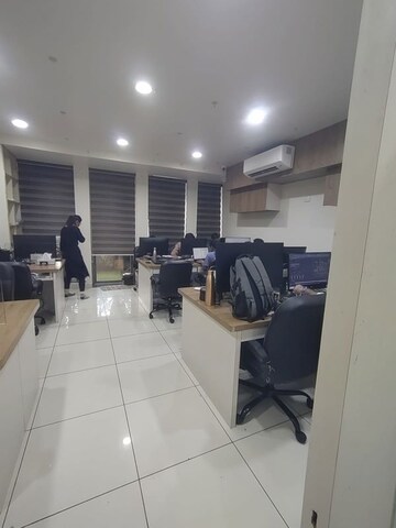  Office Space For Rent in Shyamal