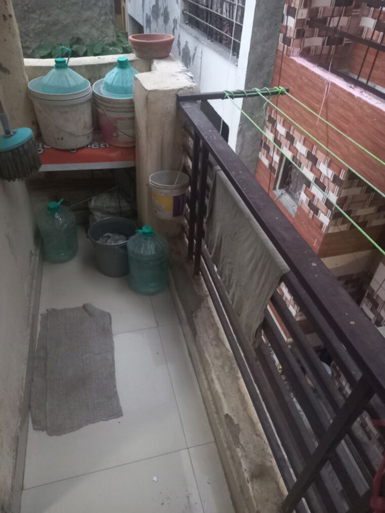 Balcony, om vihar 1 Bedroom 400 Sq.Ft. Builder Floor In Om Vihar Delhi 9618234