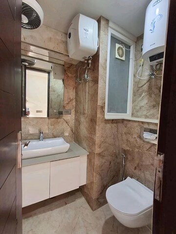 Bathroom in 3 BHK Apartment at M3M Atrium, Sector 57 – for Rent