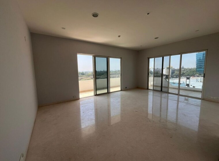 Room, mantri-altius 4 Bedroom 5500 Sq.Ft. Apartment In Shivaji Nagar Bangalore 9910382