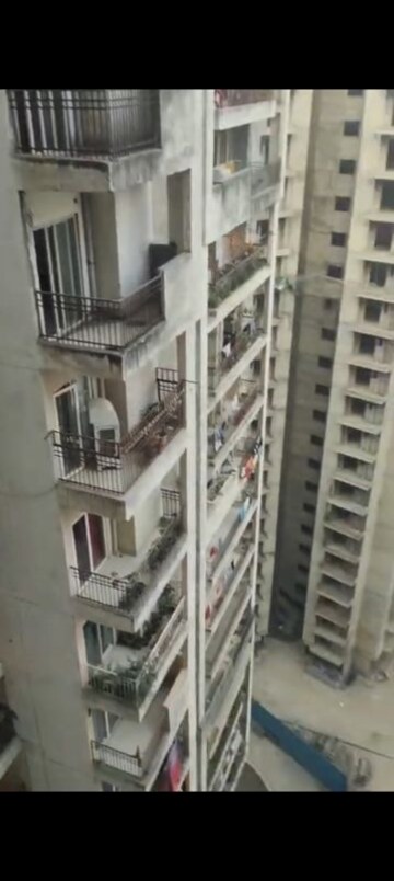 2.5 BHK Apartment For Sale in Ajnara Le Garden, Sector 16b Greater Noida